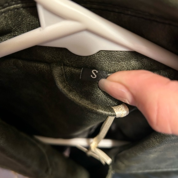 Bellivera Green Biker Vest - Picture 5 of 6